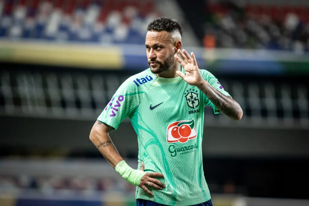 Neymar ameaça não renovar mais com o Santos após o fim do ano. Foto: Fernando Torres/AGIF