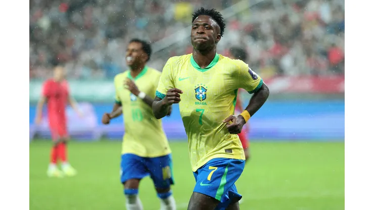 SEOUL, SOUTH KOREA - OCTOBER 10: Vinicius Junior of Brazil celebrates after scoring the team's fifth goal during the international friendly between South Korea and Brazil at Seoul World Cup Stadium on October 10, 2025 in Seoul, South Korea. (Photo by Chung Sung-Jun/Getty Images)