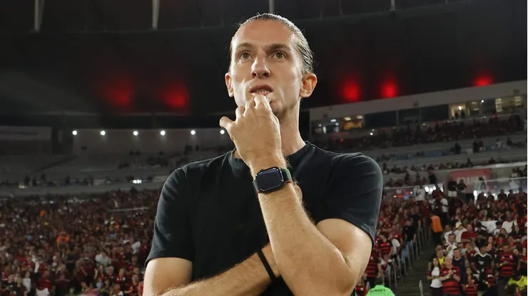 Filipe Luís, técnico do Flamengo em partida pelo campeonato brasileiro (Foto: Wagner Meier/Getty Images)