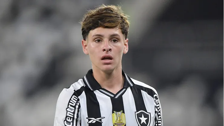 Montoro jogador do Botafogo durante partida contra o Bragantino no estadio Engenhao pelo campeonato Copa Do Brasil 2025. Foto: Thiago Ribeiro/AGIF
