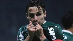 Raphael Veiga chama atenção com gol e assistência em goleada do Palmeiras sobre o Juventude.