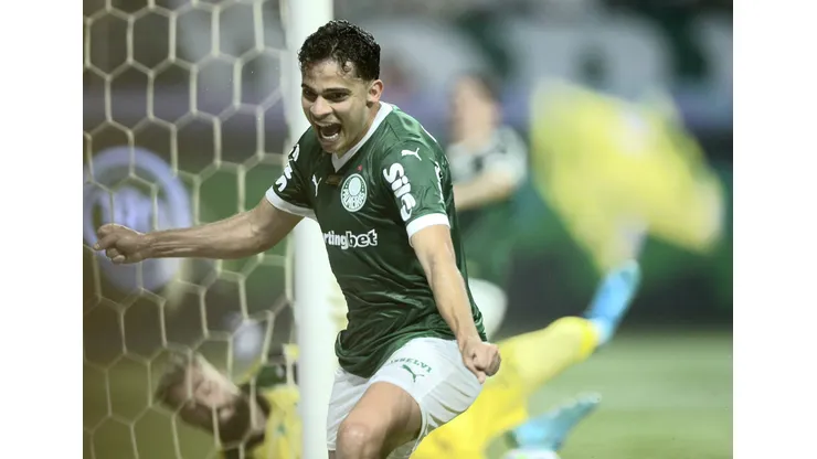 SP - SAO PAULO - 11/10/2025 - BRASILEIRO A 2025, PALMEIRAS X JUVENTUDE - Bruno Rodrigues jogador do Palmeiras comemora seu gol durante partida contra o Juventude no estadio Arena Allianz Parque pelo campeonato Brasileiro A 2025. Foto: Alan Morici/AGIF