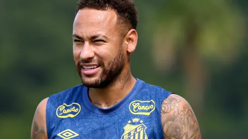 Neymar durante treinamento no CT Rei Pelé - Foto: Mauricio De Souza/AGIF