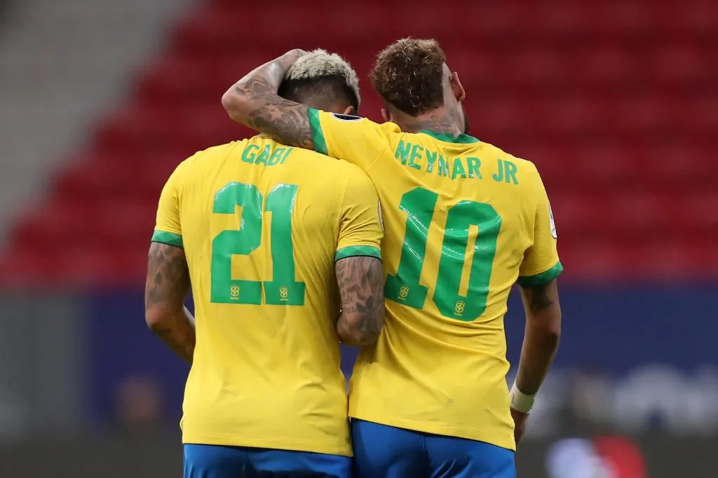 Gabigol e Neymar podem ter a chance de reeditar dupla no Santos em 2026 – Foto: Buda Mendes/Getty Images