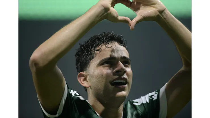 SP - SAO PAULO - 11/10/2025 - BRASILEIRO A 2025, PALMEIRAS X JUVENTUDE - Bruno Rodrigues jogador do Palmeiras comemora seu gol durante partida contra o Juventude no estadio Arena Allianz Parque pelo campeonato Brasileiro A 2025. Foto: Alan Morici/AGIF