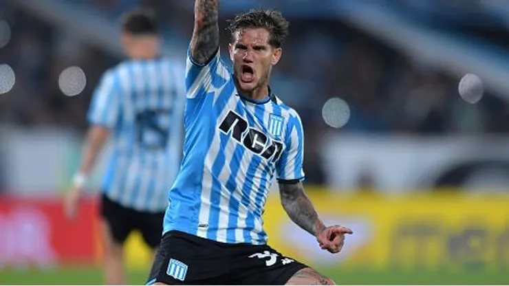 Bruno Zuculini comemorando gol durante partida entre Racing e Athletico-PR, pela Copa Sul-Americana 2024. Foto: Marcelo Endelli