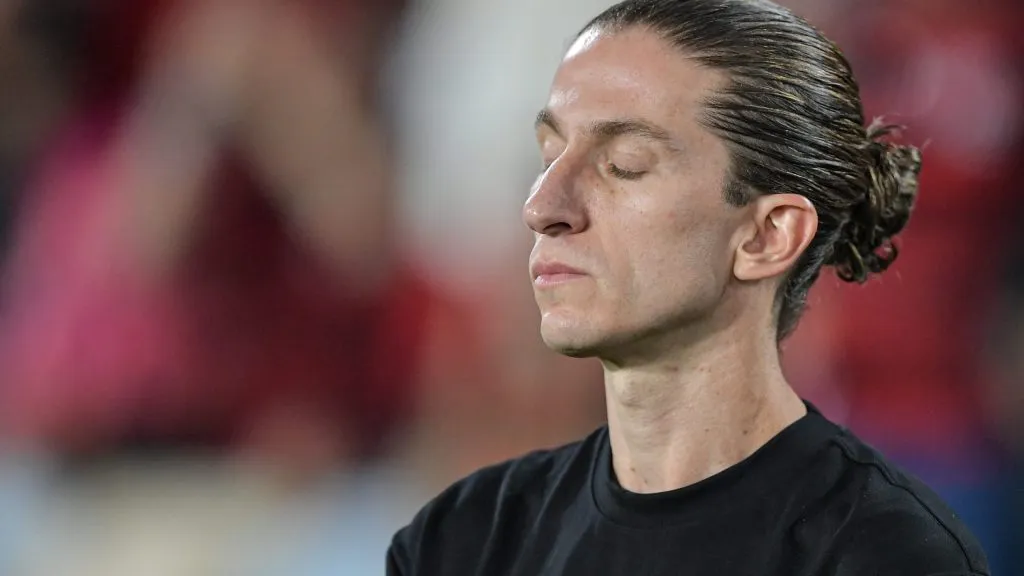 Filipe Luis tecnico do Flamengo durante partida contra o Internacional no estadio Maracana pelo campeonato Copa Libertadores 2025. Foto: Thiago Ribeiro/AGIF
