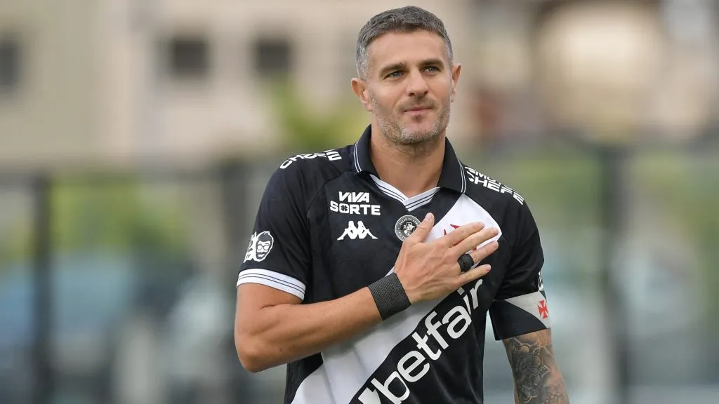 Pablo Vegetti vive jejum de gols no Vasco – Foto: Thiago Ribeiro/AGIF