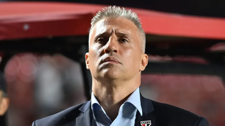 Crespo é o técnico do São Paulo. Foto: Jota Erre/AGIF