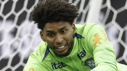 Hugo Souza durante treinamento pela Seleção Brasileira. Foto: Rafael Ribeiro/CBF