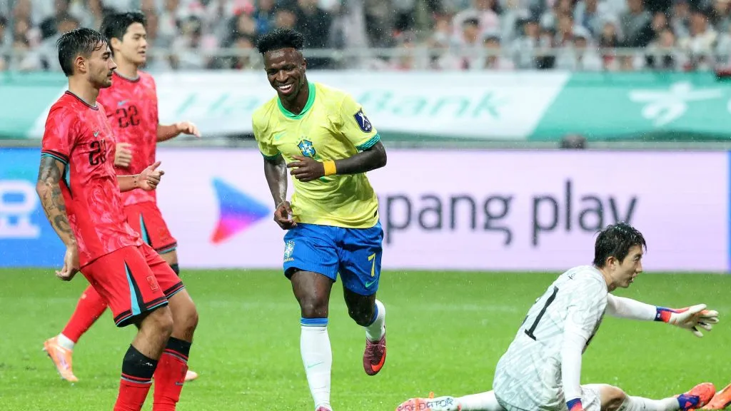 Vini Jr. comemora gol contra a Coreia do Sul. (Photo by Chung Sung-Jun/Getty Images)