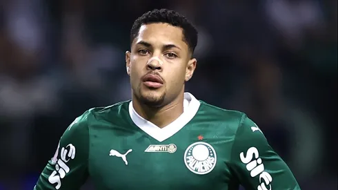 SP - SAO PAULO - 01/10/2025 - BRASILEIRO A 2025, PALMEIRAS X VASCO - Vitor Roque jogador do Palmeiras durante partida contra o Vasco no estadio Arena Allianz Parque pelo campeonato Brasileiro A 2025.