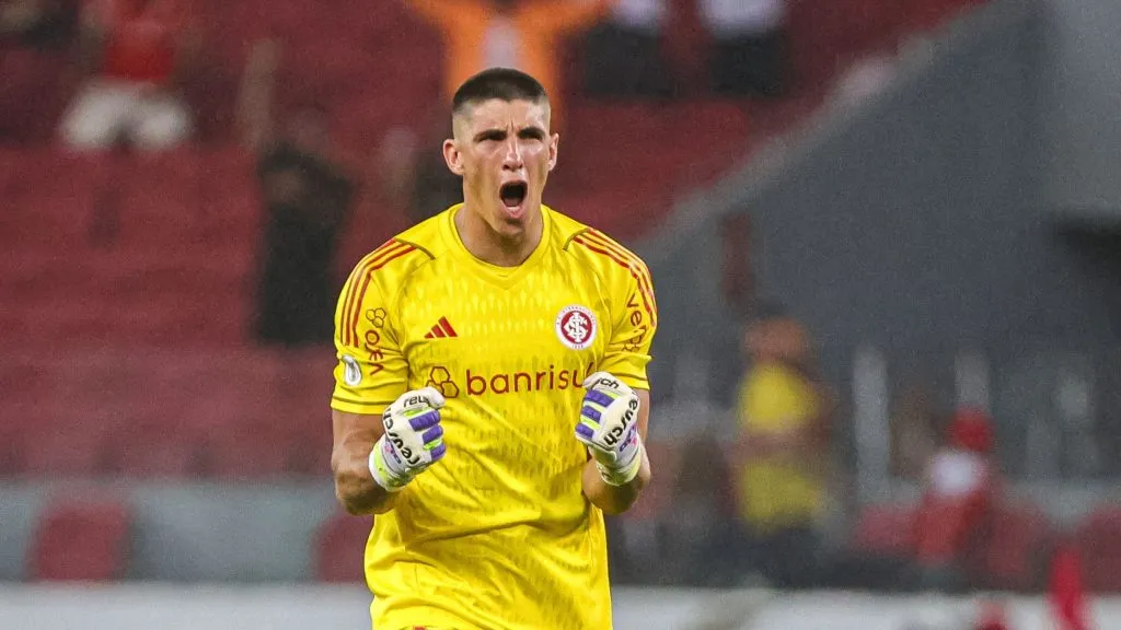 Sergio Rochet no Internacional. Foto: Maxi Franzoi/AGIF