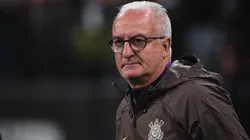 Dorival Júnior durante partida do Corinthians no Brasileirão Betano - Foto: Ettore Chiereguini/AGIF