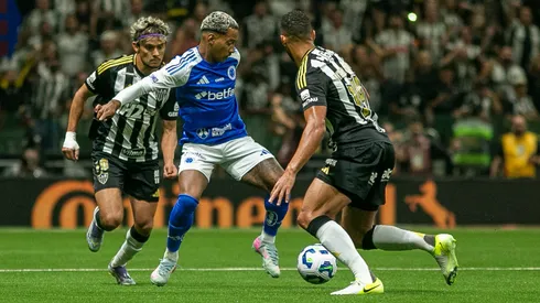 Atlético-MG x Cruzeiro se enfrentam pelo Brasileirão 2025. Foto: Fernando Moreno/AGIF