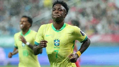 Vinicius Júnior comemorando gol. Foto: Chung Sung-Jun/Getty Images