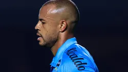 SP - SAO PAULO - 04/08/2025 - BRASILEIRO A 2025, SANTOS X JUVENTUDE - Mayke jogador do Santos durante partida contra o Juventude no estadio Morumbi pelo campeonato Brasileiro A 2025. Foto: Marcello Zambrana/AGIF