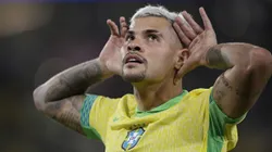 Meio-campista deu a sua opinião - Foto: Alexandre Loureiro/AGIF.