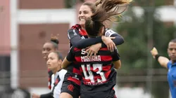 Meninas da Gávea comemoram vitória. Foto: Mariana Sá/Flamengo