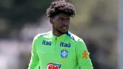 Hugo Souza durante treinamento na Granja Comary, pela Seleção Brasileira.