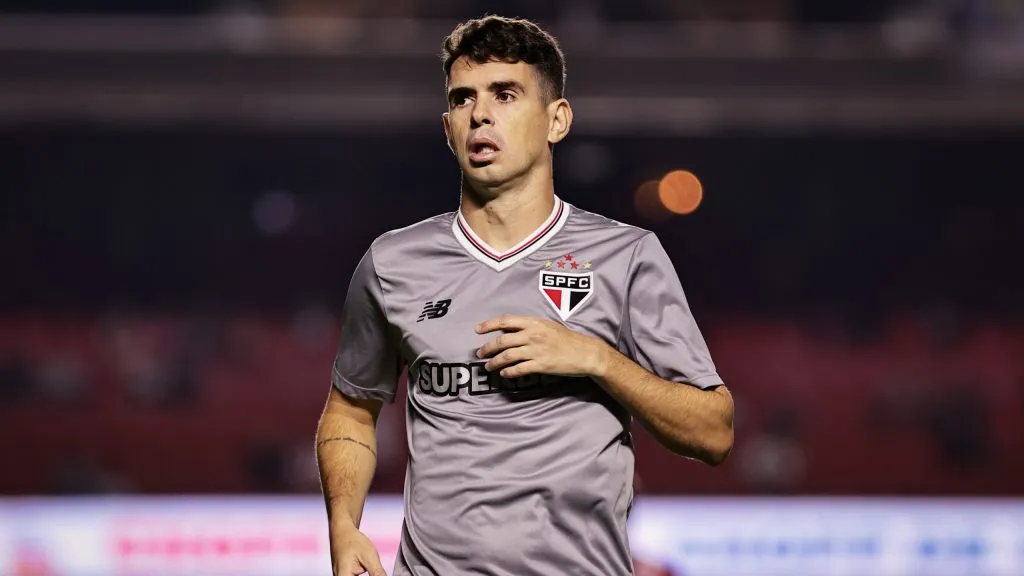 Oscar estava pronto para voltar, mas agora terá que ser afastado novamente.  Foto: Fabio Giannelli/AGIF Foto: Fabio Giannelli/AGIF