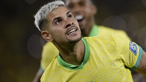 Bruno Guimarães durante partida entre Brasil e Chile, no Maracanã, pelas Eliminatórias.