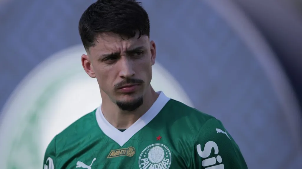 Piquerez em ação pelo Palmeiras no Brasileirão Betano – Foto: Ettore Chiereguini/AGIF