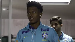 Estêvão chegando ao Ajinomoto Stadium para partida entre Japão e Brasil. Foto: Rafael Ribeiro/CBF