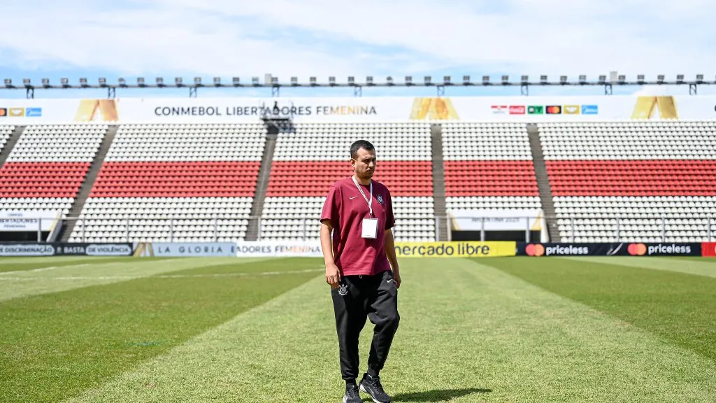 Lucas Piccinato treinador do Corinthians Feminino