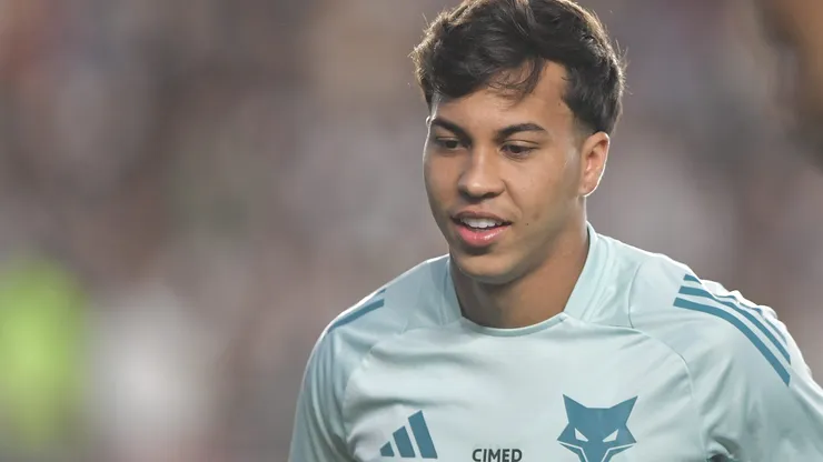 RJ - RIO DE JANEIRO - 27/09/2025 - BRASILEIRO A 2025, VASCO X CRUZEIRO - Kaio Jorge jogador do Cruzeiro durante aquecimento antes da partida contra o Vasco no estadio Sao Januario pelo campeonato Brasileiro A 2025. Foto: Thiago Ribeiro/AGIF
