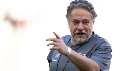 Julio Casares presidente do Sao Paulo antes da partida contra o Flamengo no estadio Maracana pelo campeonato Brasileiro A 2025. Foto: Jorge Rodrigues/AGIF