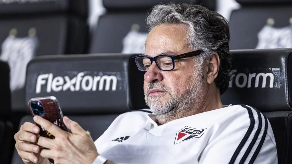 Julio Casares está pressionado - Foto: Abner Dourado/AGIF