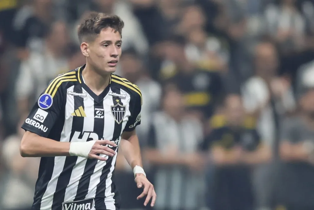 Ivan Román deve tentar jogar no sacrifício em clássico mineiro. Foto: Gilson Lobo/AGIF