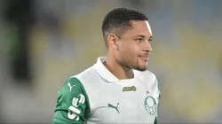 Vitor Roque estaria na mira do Milan para janeiro