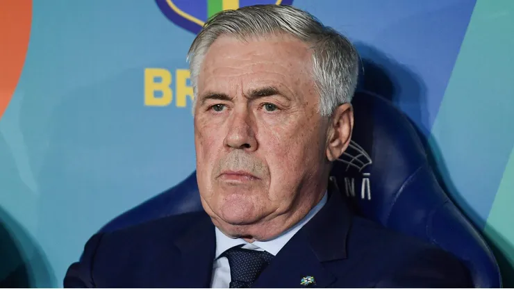 Ancelotti iguala pior início de trabalho da carreira no século após derrota para o Japão.