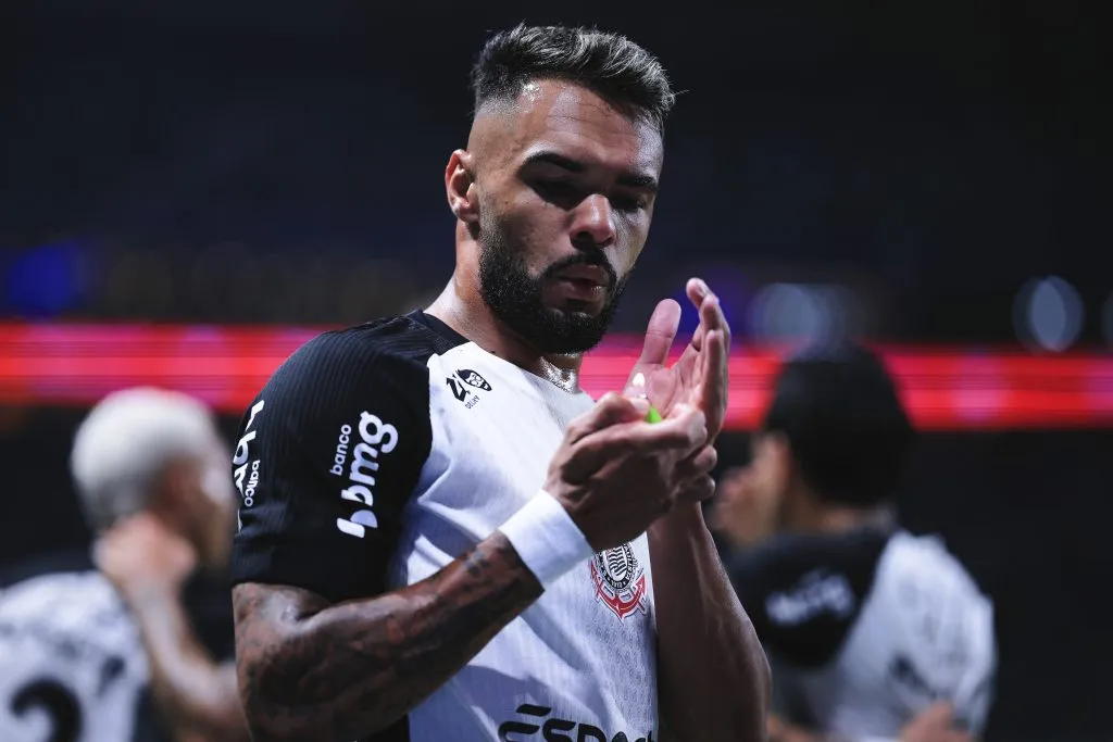 Raniele jogador do Corinthians comemora  gol de sua equipe durante partida contra o Palmeiras – Foto: Ettore Chiereguini/AGIF