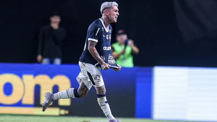PA - BELÉM - 28/09/2025 - BRASILEIRO B 2025, REMO X CRB - Diego Hernandez jogador do Remo comemora seu gol durante partida contra o CRB no estádio Mangueirão pelo campeonato Brasileiro B 2025. Foto: Fernando Torres/AGIF