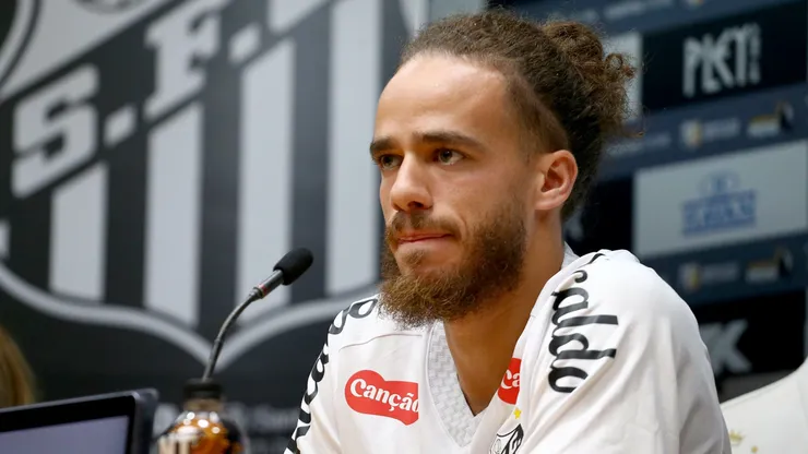 Billal tem confiança do Santos em momento conturbado nos bastidores