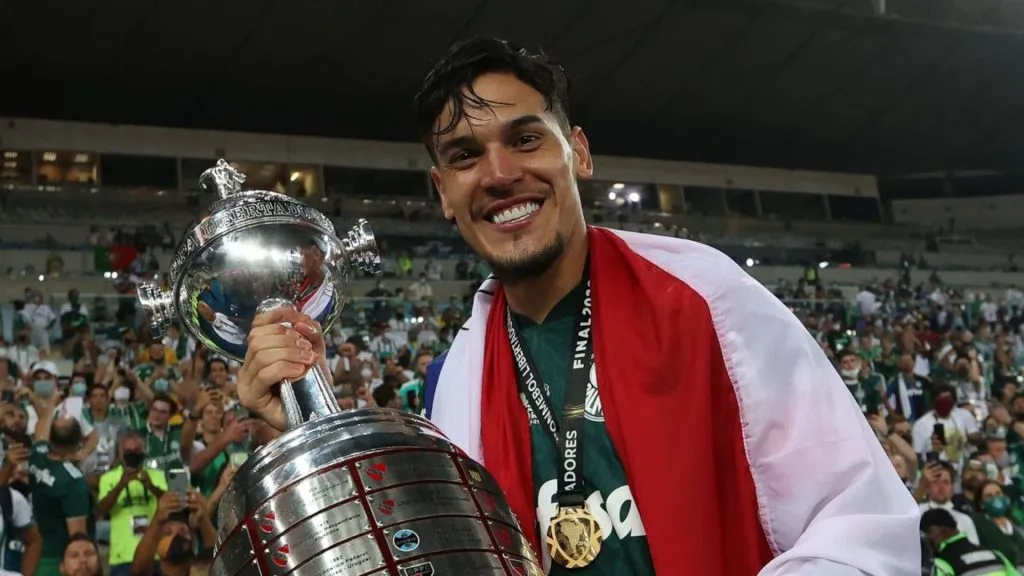 Gustavo Gómez celebrando o título da Copa Libertadores 2021. Foto: Palmeiras/Cesar Greco