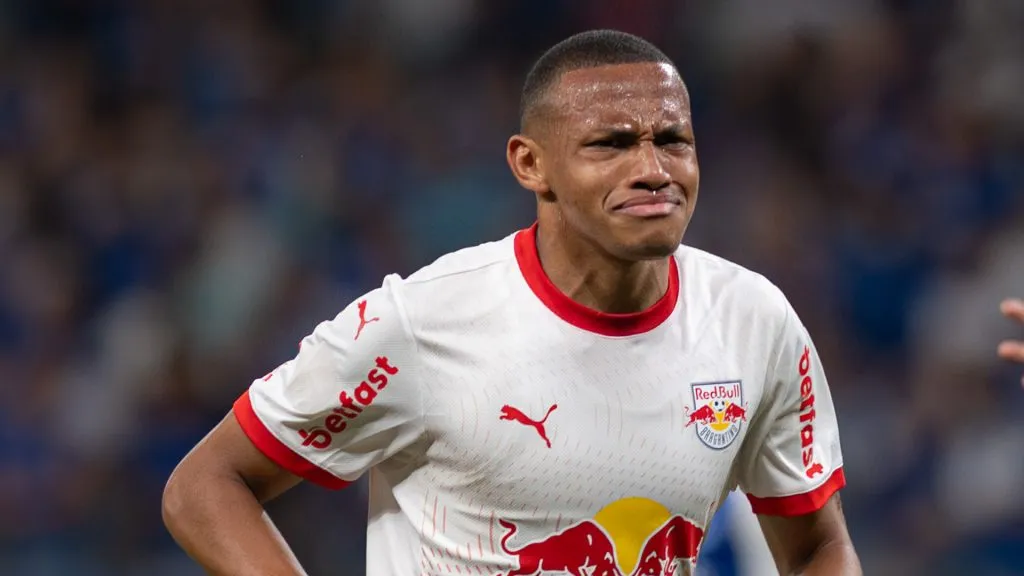 Jhon Jhon em ação pelo Red Bull Bragantino – Foto: Alessandra Torres/AGIF