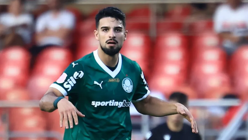 SP – SAO PAULO – 05/10/2025 – BRASILEIRO A 2025, SAO PAULO X PALMEIRAS – Flaco Lopez jogador do Palmeiras comemora seu gol durante partida contra o Sao Paulo no estadio Morumbi pelo campeonato Brasileiro A 2025. Foto: Marcello Zambrana/AGIF