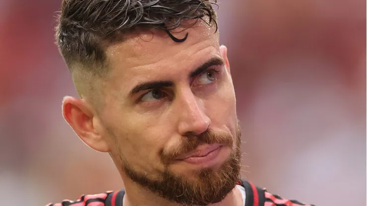 Jorginho, volante do Flamengo em partida pelo campeonato brasileiro (Foto: Michael Reaves/Getty Images)