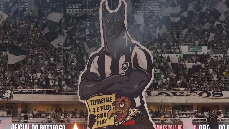 Torcida do Botafogo provoca Flamengo por meio de mosaico pré-jogo (Photo by Wagner Meier)