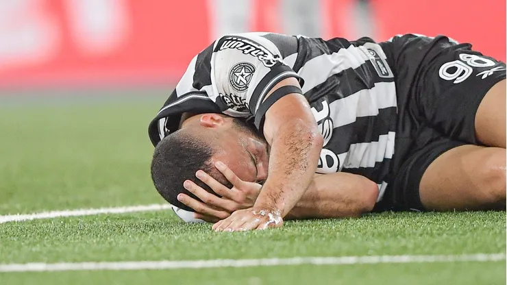 Arthur Cabral jogador do Botafogo - Foto: Thiago Ribeiro/AGIF