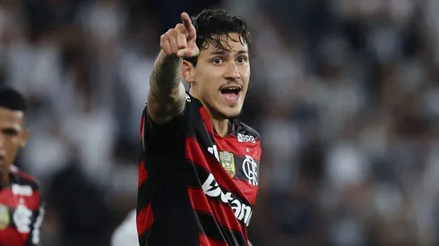 Pedro, atacante do Flamengo em partida pelo campeonato brasileiro (Foto: Wagner Meier/Getty Images)