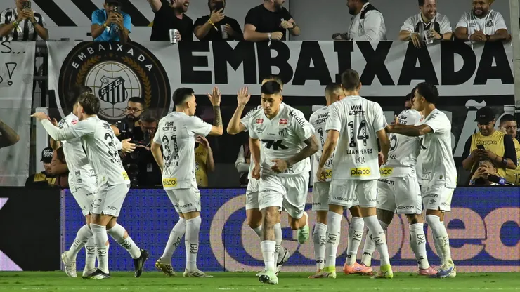 Santos derrotou o Corinthians por 3 a 1. Foto: Jota Erre/AGIF
