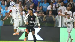 Corinthians esteve irreconhecível desde o início e foi dominado pelo Santos em clássico na Vila