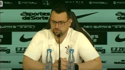 Lucas Silvestre, auxiliar técnico do Dorival Júnior em entrevista coletiva (Foto: Reprodução / Youtube)Lucas Silvestre, auxiliar técnico do Dorival Júnior em entrevista coletiva (Foto: Reprodução / Youtube)