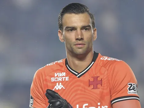 Léo Jardim destaca poder mental do Vasco em vitória contra o Fortaleza