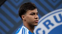 Kaio Jorge é expulso no clássico